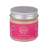 Natural face exfoliator with rice flour and nutmeg